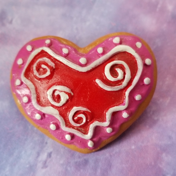Jewelry - relisted -Sugar cookie heart brooch plastic pin